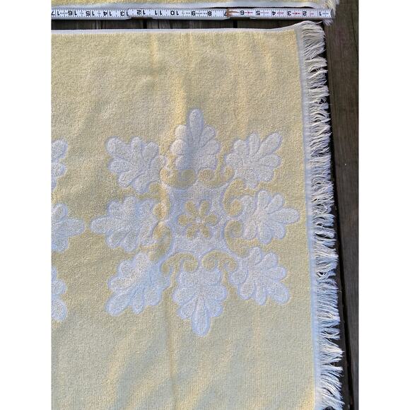 Canon Royal Family Vintage 1970s yellow bath towels - Picture 11 of 16